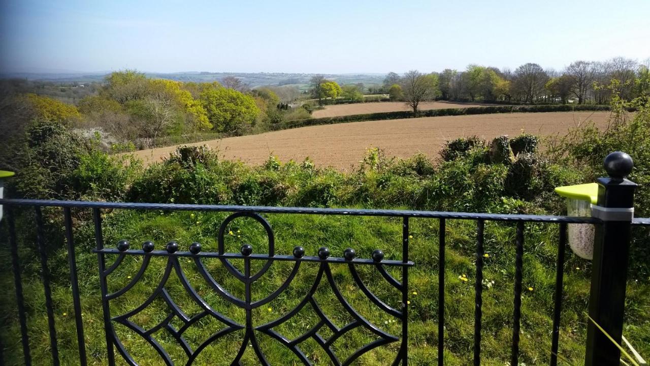 Beautiful 3-Bed Cottage In Cornwall Callington Extérieur photo